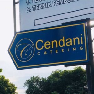 Pembuatan Papan Nama Petunjuk Arah
