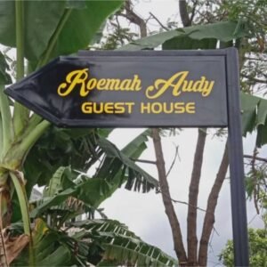 Pembuatan Papan Nama Petunjuk Arah